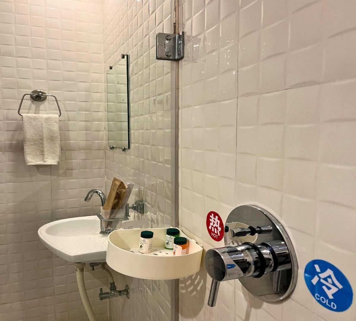 Hotel Runway Inn Pura Raghunāth 외부 사진