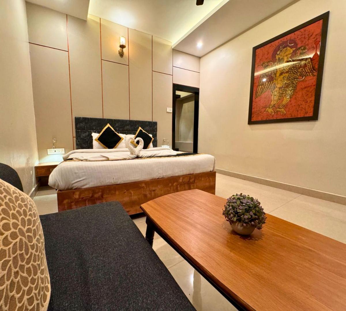 Hotel Runway Inn Pura Raghunāth 외부 사진