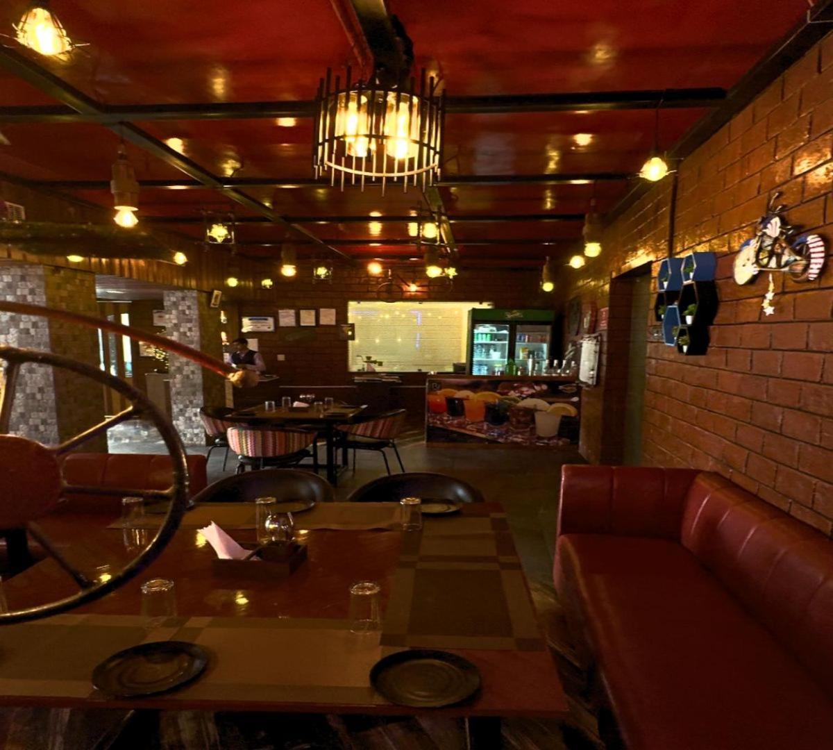 Hotel Runway Inn Pura Raghunāth 외부 사진